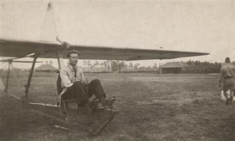 Jan Sevenants op SG-38 in Schaffen. (09.06.1946)