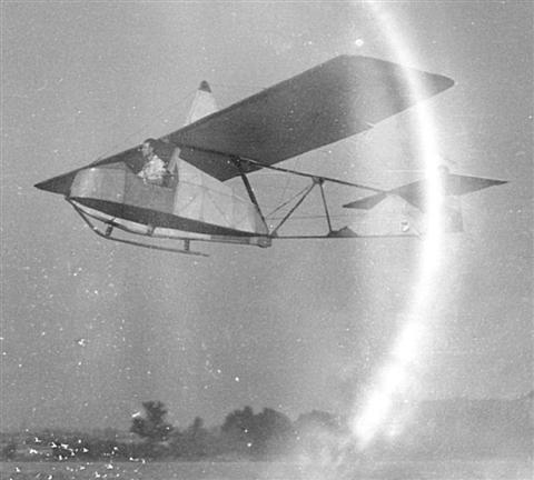 Jan Sevenants in vlucht in de SG-38 met gesloten cockpit (detail). (02.10.1948)