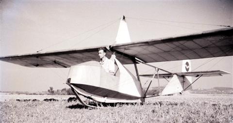 Jan Sevenants in de SG-38 met gesloten cockpit. (02.10.1948)