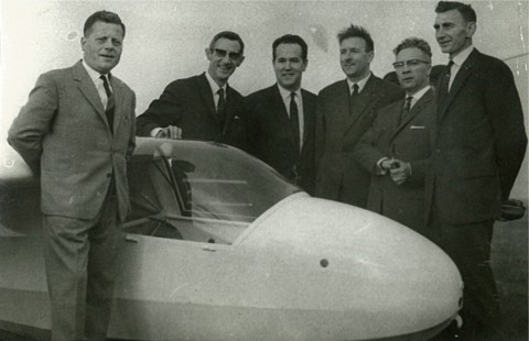 Doop Ka-8 OO-ZLV (Temploux 14 oktober 1967). V.l.n.r.: Pol Vandermeulen, Rik De Meulder, Jean Kamers, Jan Sevenants, Rik Verbeeck, Fernand Van Eylen.